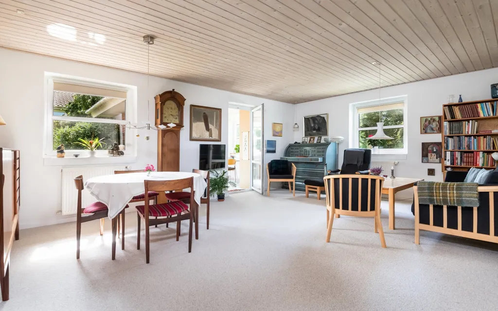 Séjour - Renovated Home in Højhave Quarter, Tårs