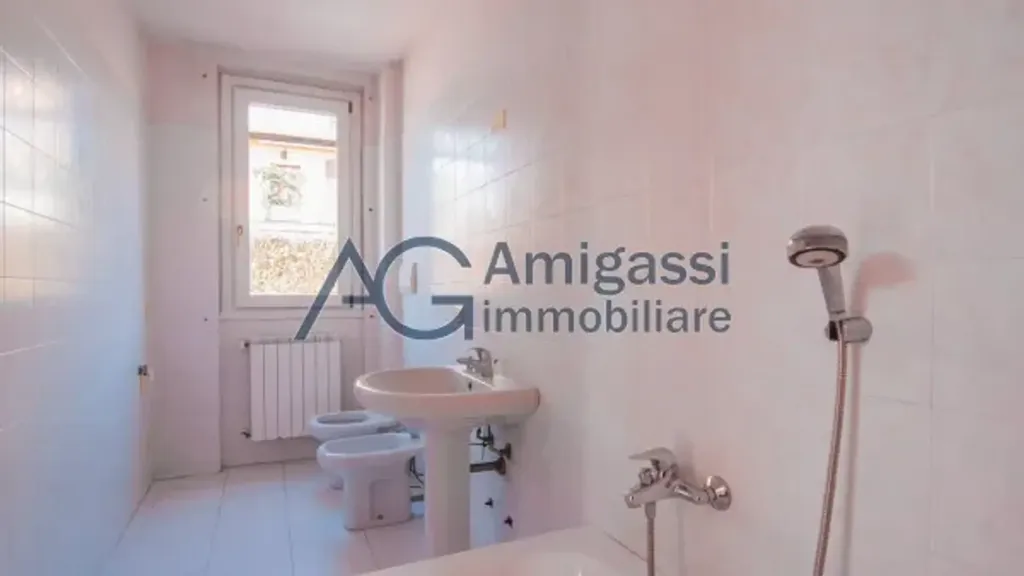 Bathrooms - Two-Bedroom Apartment with Private Garden in Stezzano