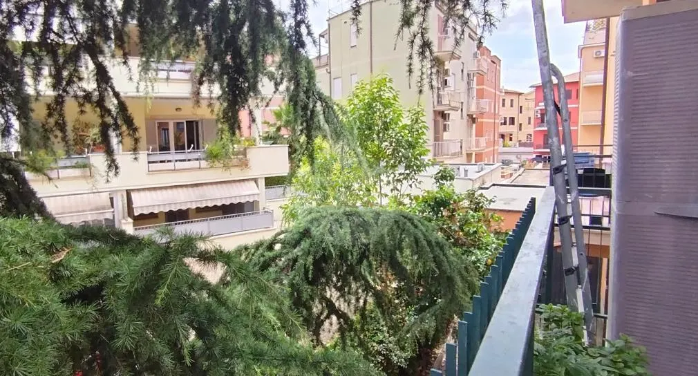 Balcone - Bright Two-Bedroom Apartment with Balconies in Boccea, Rome