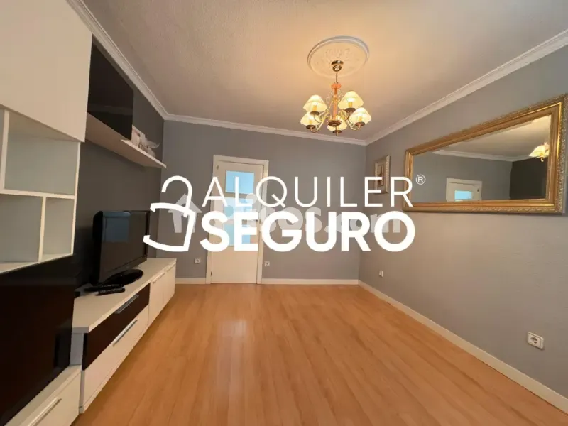 Elutuba - Fully Renovated Flat with Balcony in Carabanchel