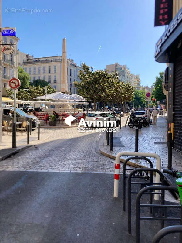 Local commercial à Marseille-1e