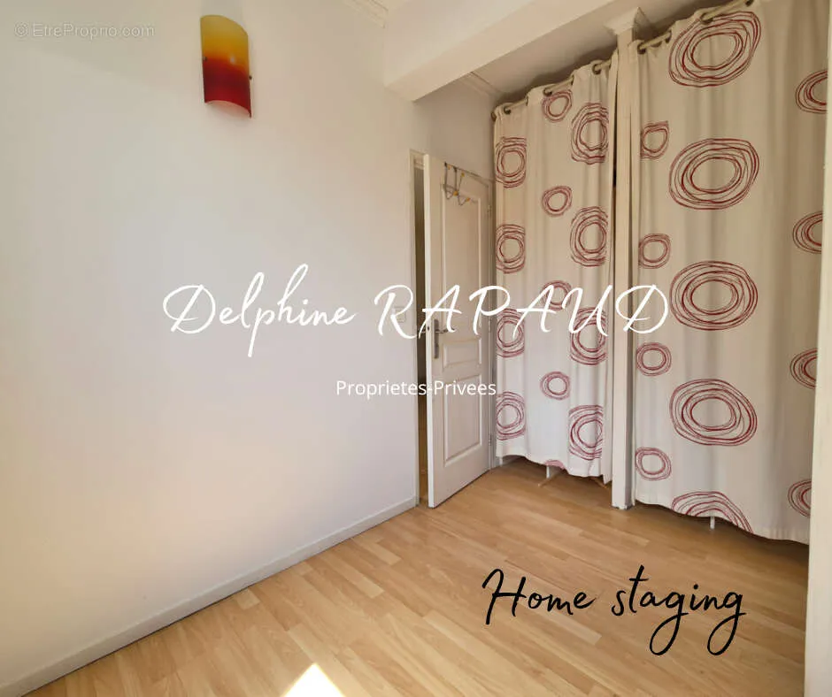 Bedrooms - 2-Bedroom Flat with Parking in Nogent-le-Rotrou