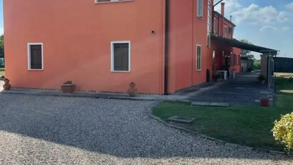 Välivaade - Bifamiliar Villa with Garden in Castelguglielmo