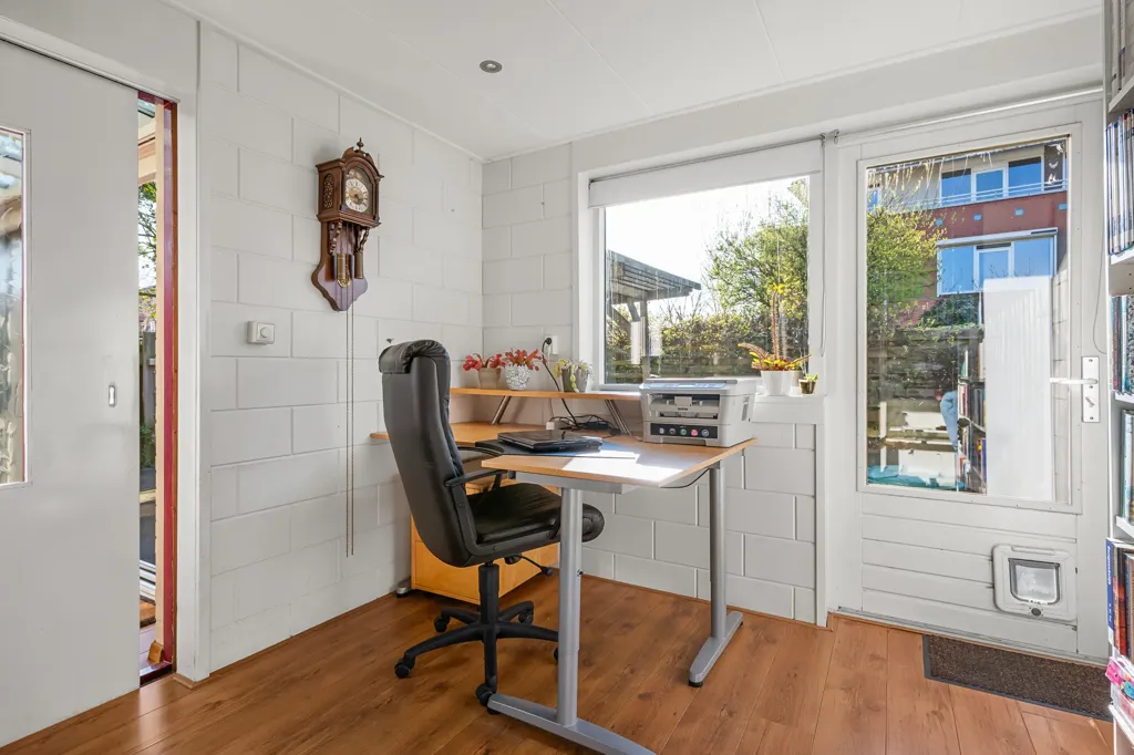 Studio - Corner House with Garden in Houten