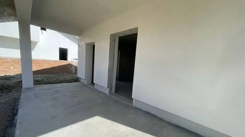 Extérieur - Modern Semi-Detached Villa with Terrace in Torrice