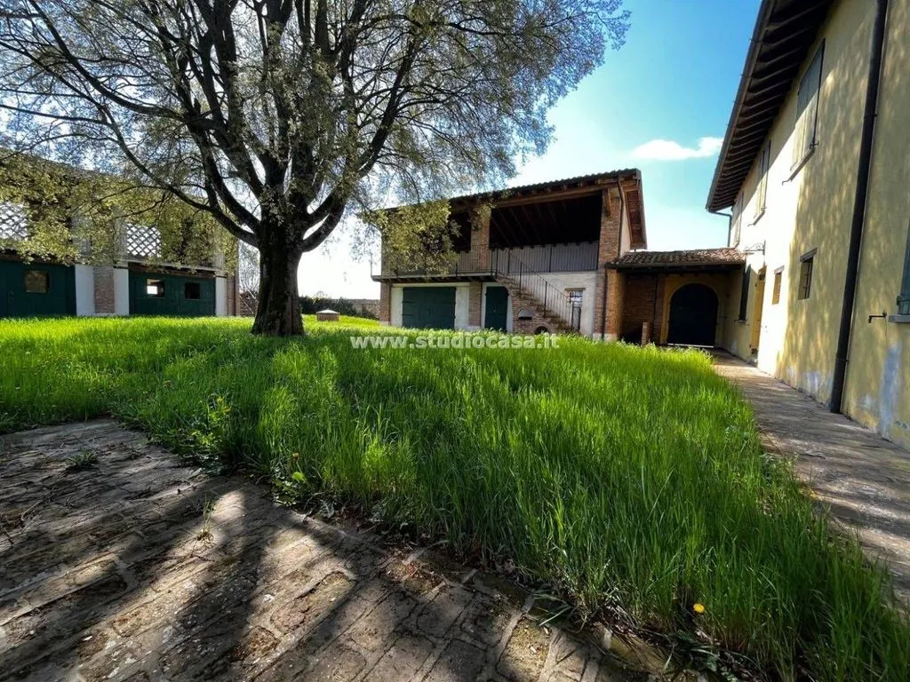 Aed - Restored Millhouse with Two Homes in Gombito