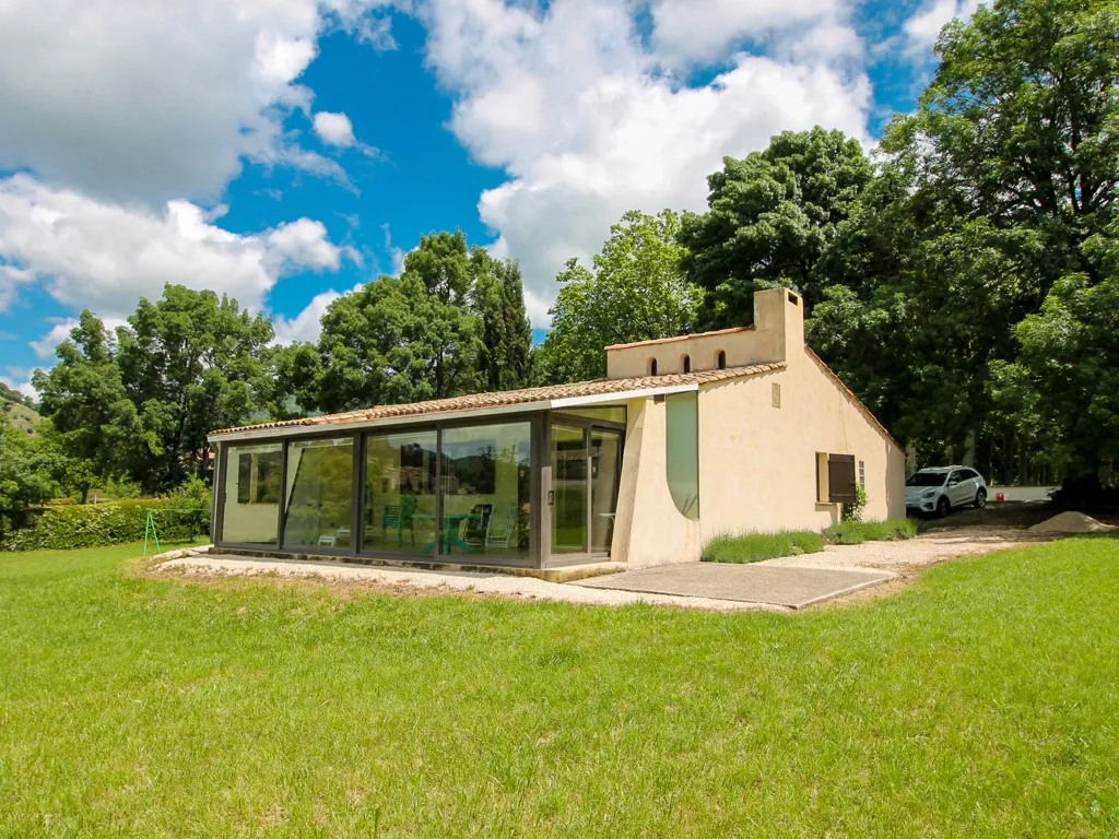 Extérieur - Villa de Plain-pied avec Vue Montagne à Montbrun-les-Bains