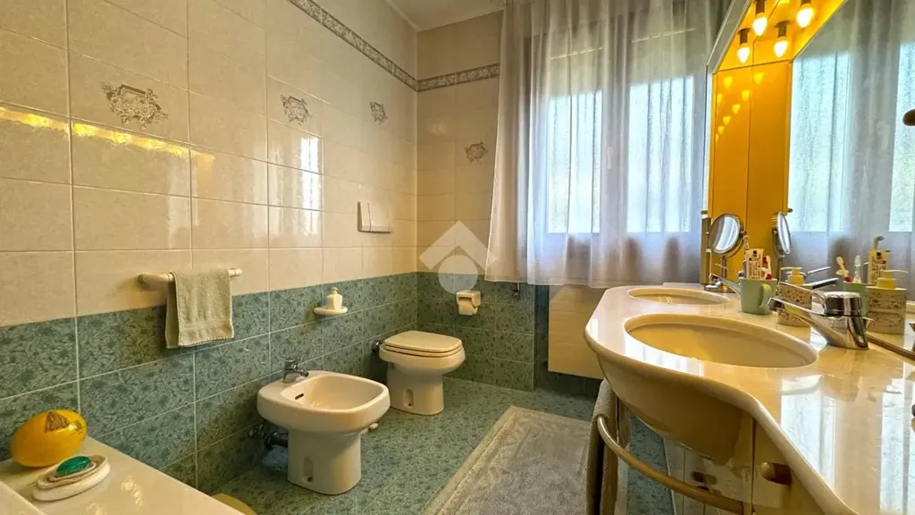 Salles de bain - Bifamiliare Villa with Private Garden in Marsango