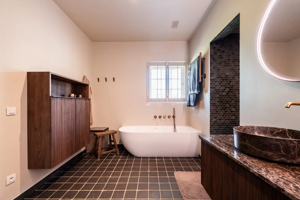 Bagni - Villa with Equestrian Facilities in Vinkt