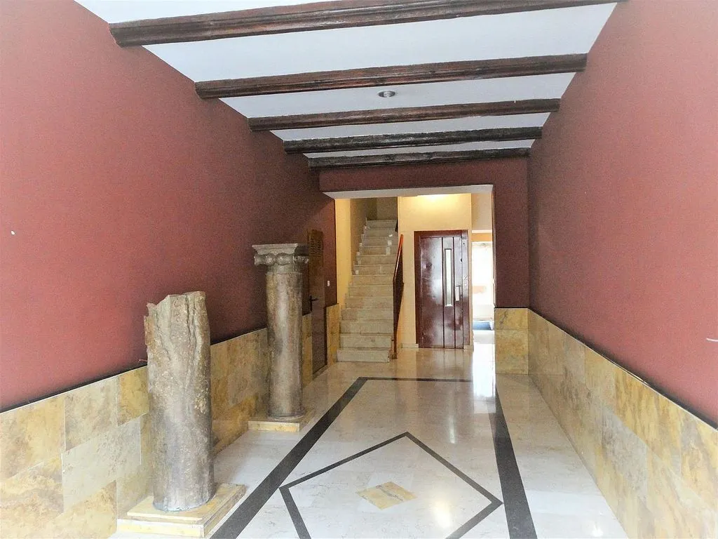 Entrée - Duplex with Balcony and Terrace in San Pablo