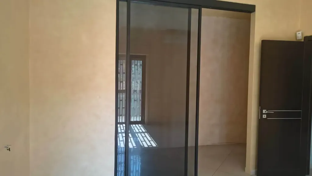 Ingresso - Appartamento con terrazzo e posto auto a Misterbianco
