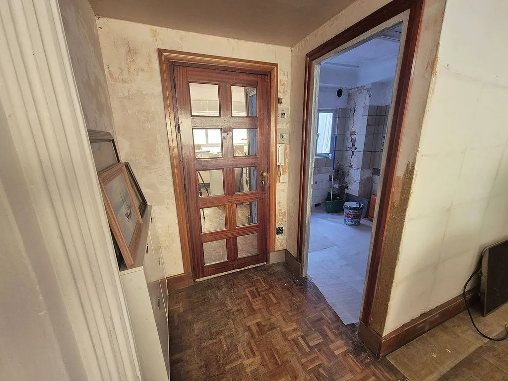 hallway_entrance
