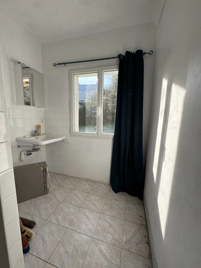 Bathrooms - House with Sea View in Le Bono