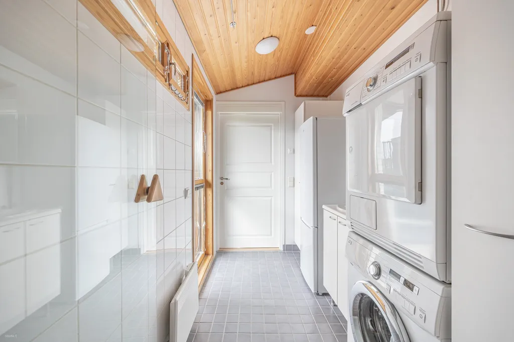 Pesuköök - Modern Apartment with Sauna in Kaivoksela