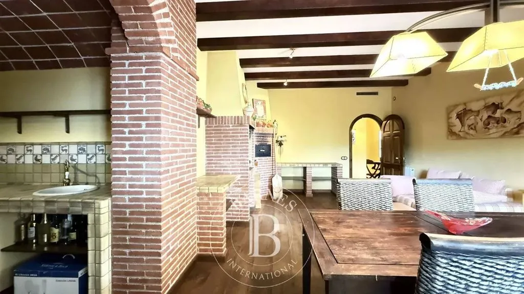 Salle à manger - Luxury Sea-View House in Argentona