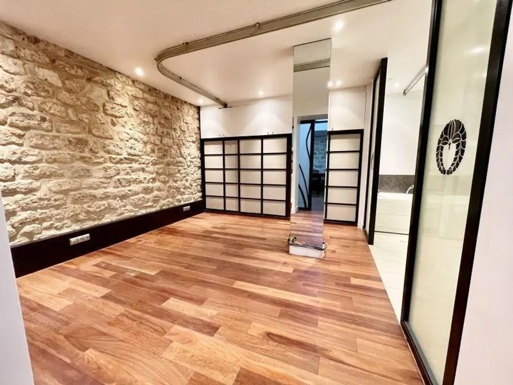 Pièces - Appartement Loft avec Toit Verrière à Monceau