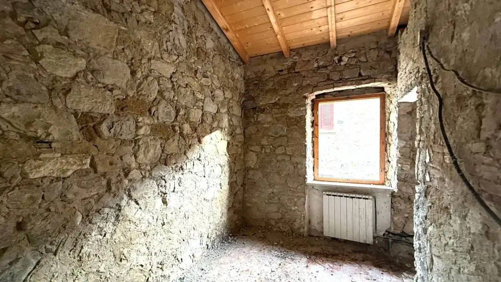 Rustic Tuscan Cottage in Pomaia