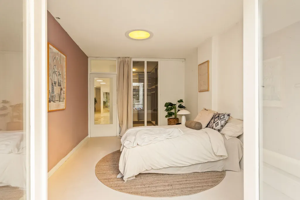 Bedrooms - Galerijflat with Garden at Lijnbaansgracht