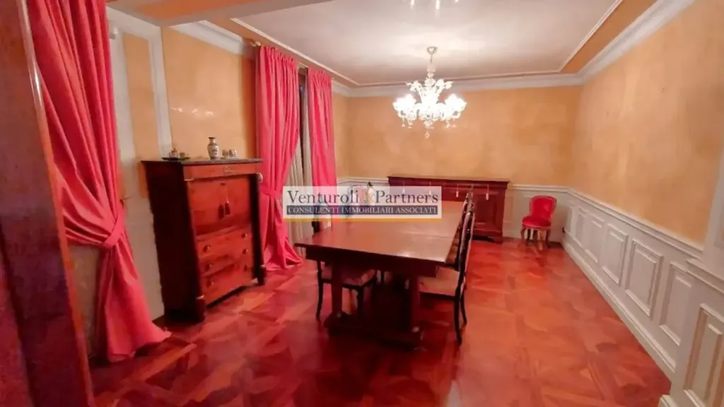 Salle à manger - Liberty Villa with Terraces in Brescia