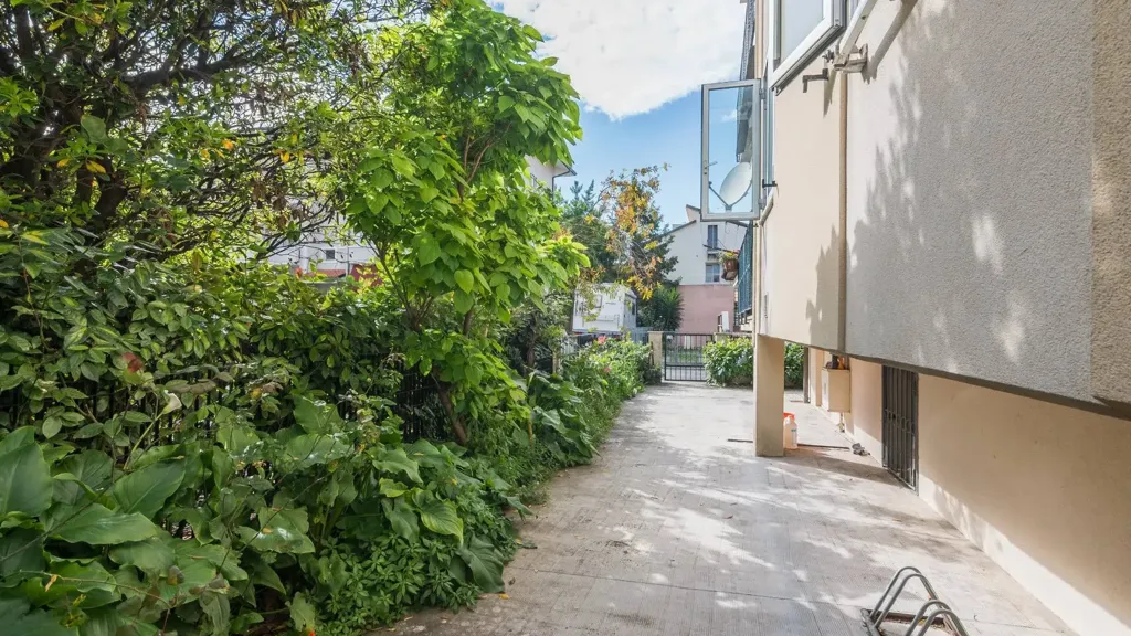 Aed - Triplex with Balcony in Cattolica