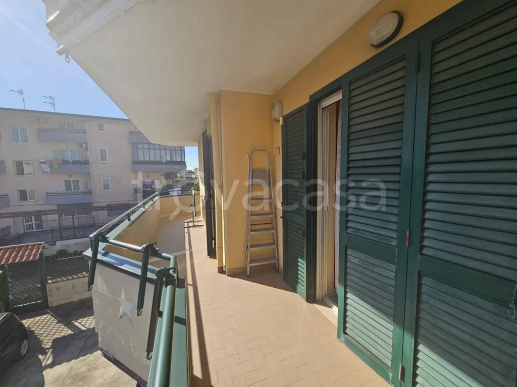 Balcony - Apartment with Balcony in Vitulazio