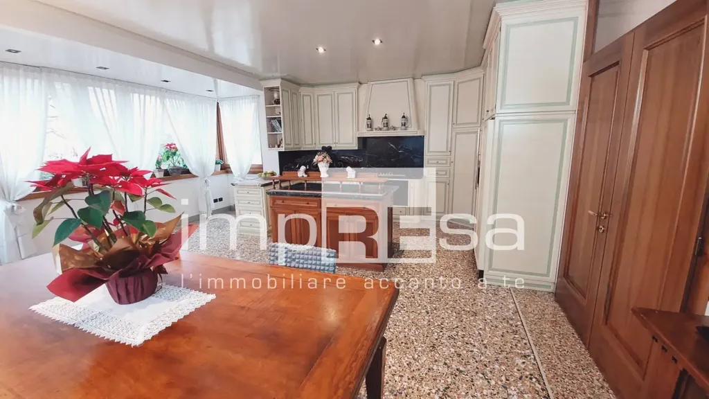 Salle à manger - Architectural Villa with Garden in Treviso