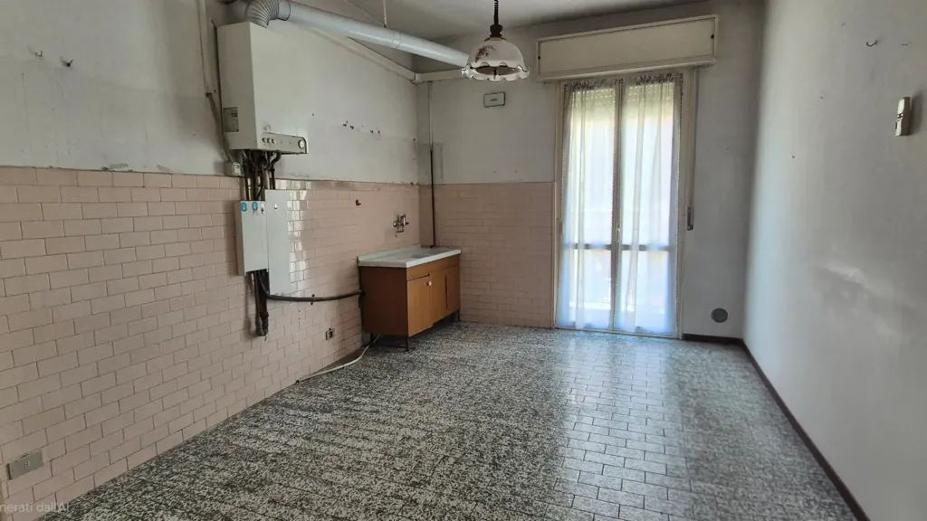 Pièces - Spacious Apartment with Balcony in Modena