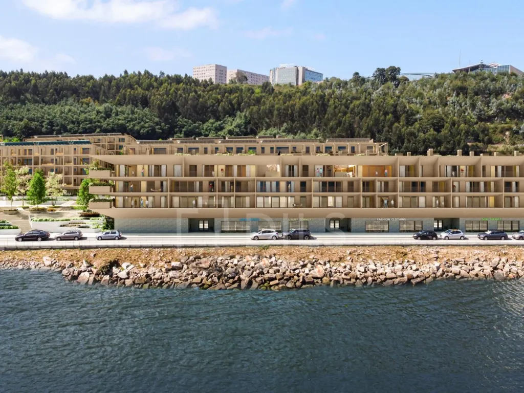 T2 Apartment with River View in Vila Nova de Gaia
