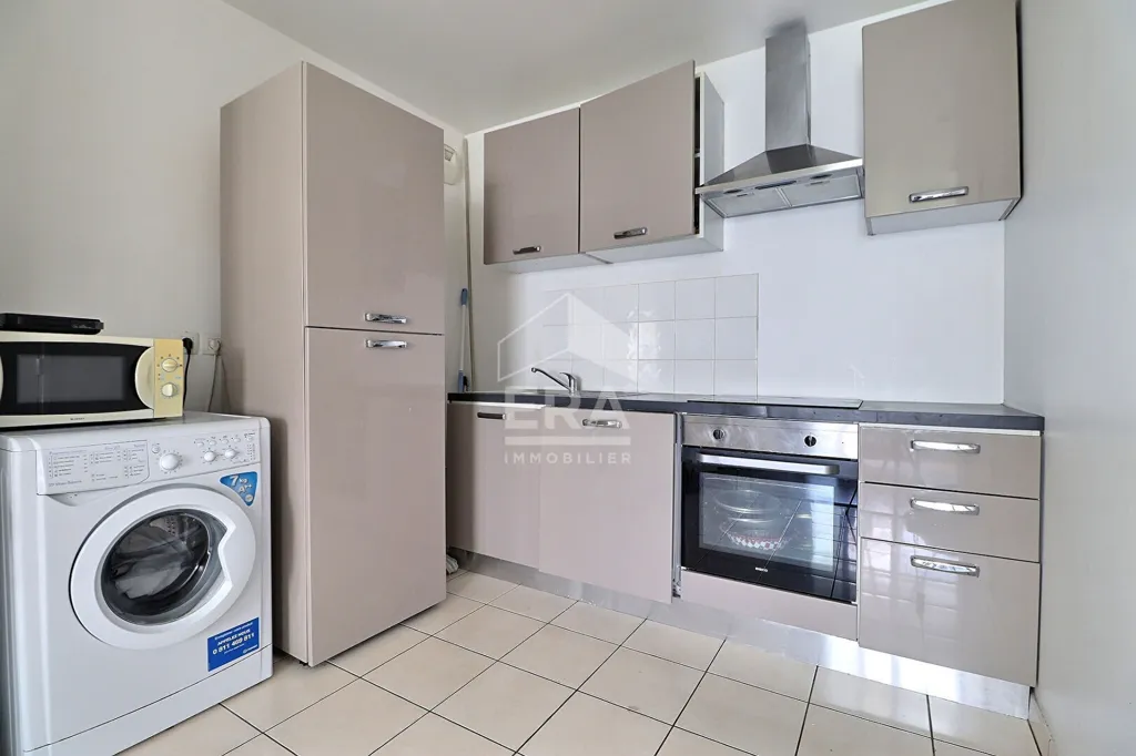 Cuisine - Appartement 2 Pièces avec Terrasse à Bobigny