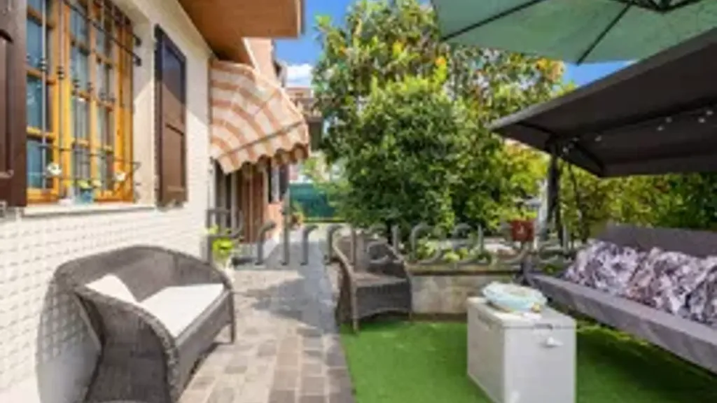 Terrass - Detached House with Garden in Carpi