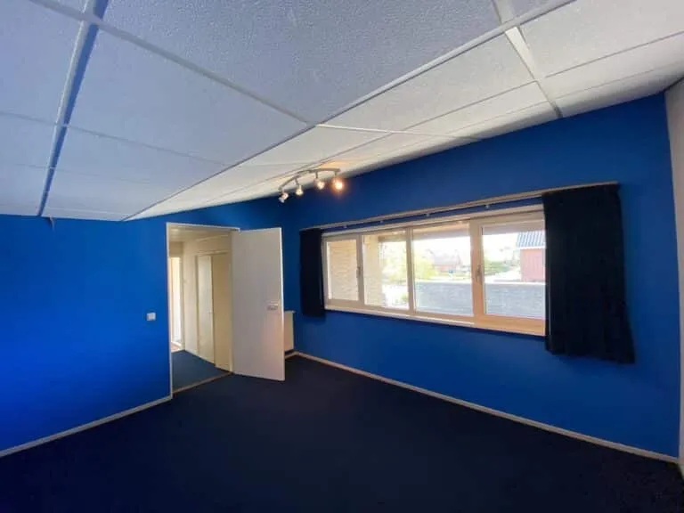 Stanze - Spacious House with Balcony in De Westereen