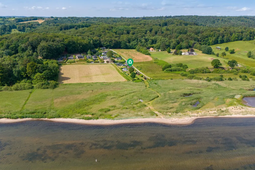 Vista aérea - Vacation Home with Waterfront View in Sellerup Strand