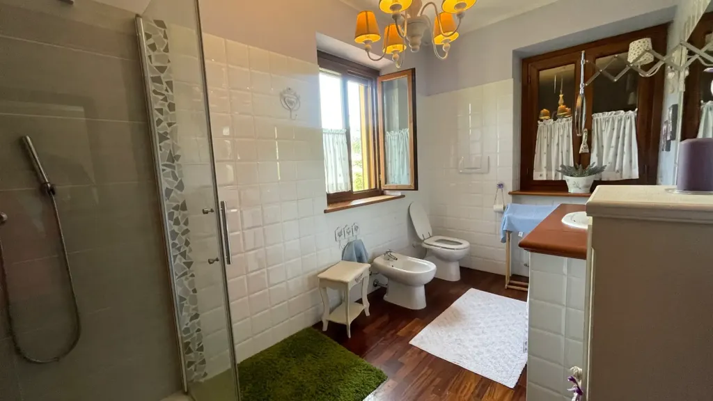 Maison 9 pièces à IT