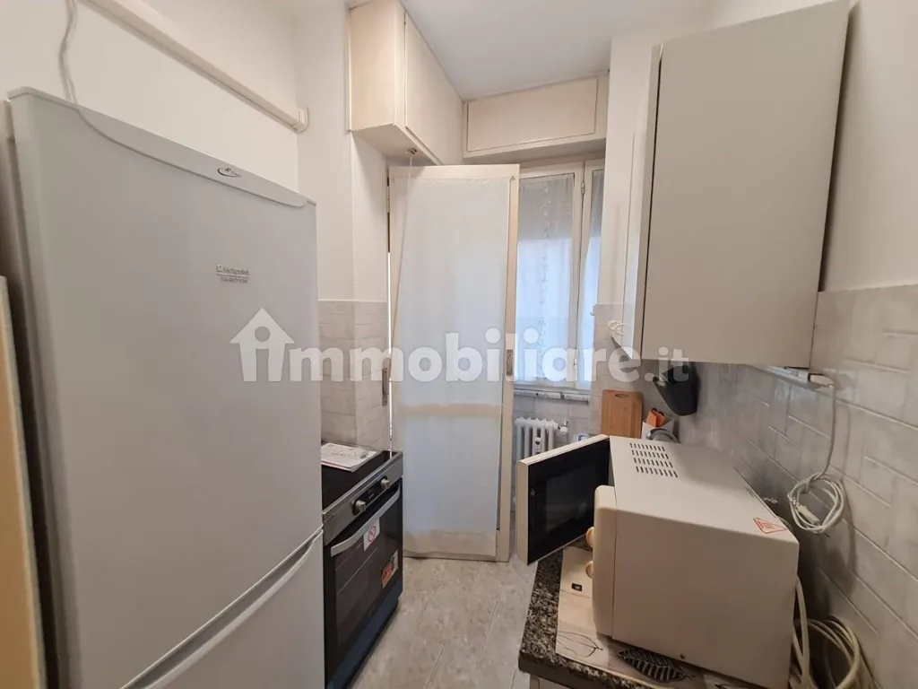 Cuisine - Fully Furnished Flat with Balcony in Novara