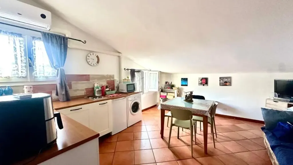Köök - Studio Apartment with Balcony in Punta Marina