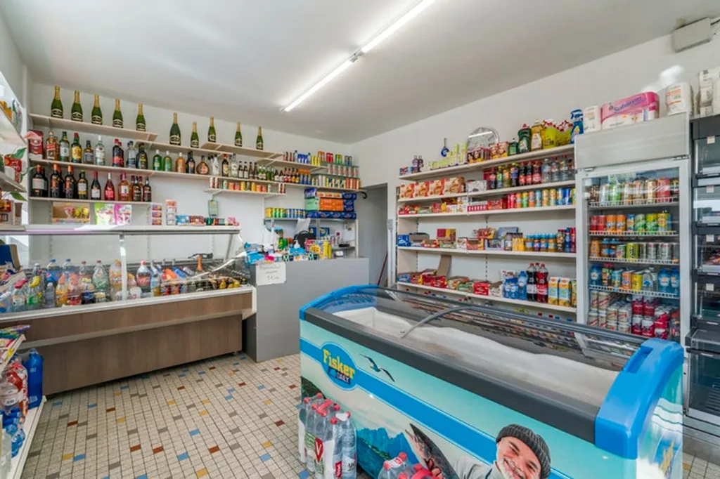 Pièces - Maison d'Angle avec Terrasse dans Quartier Calme à Courtrai