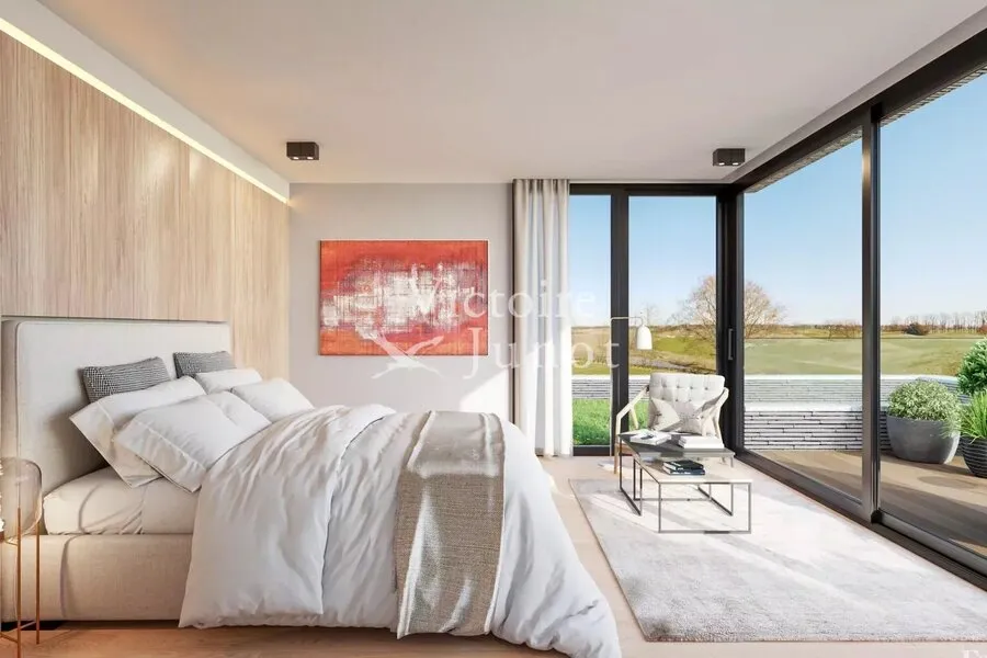 Bedrooms - Villa with Golf Course View in Wezembeek-Oppem