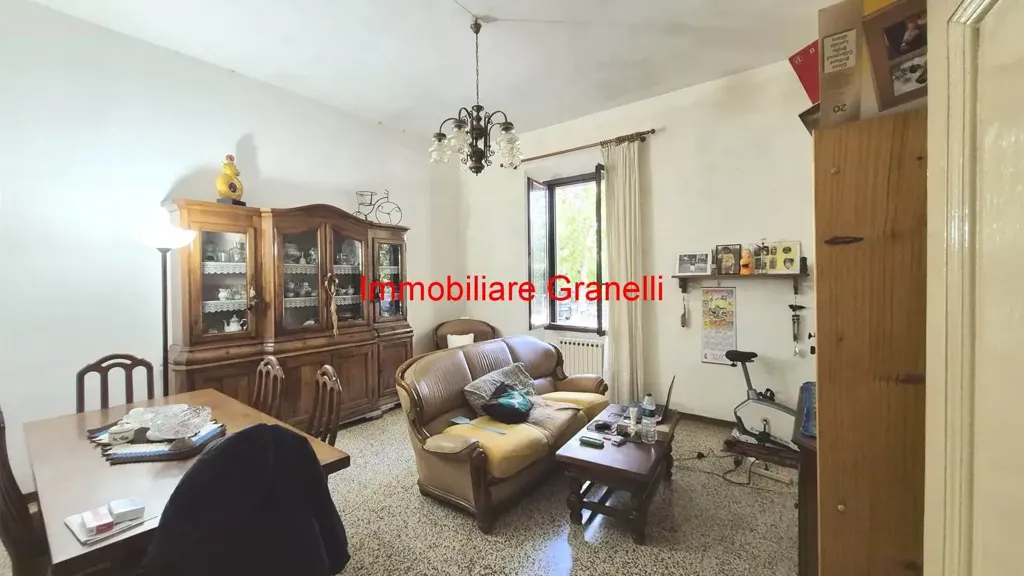Soggiorno - Apartment with Balcony in Florence