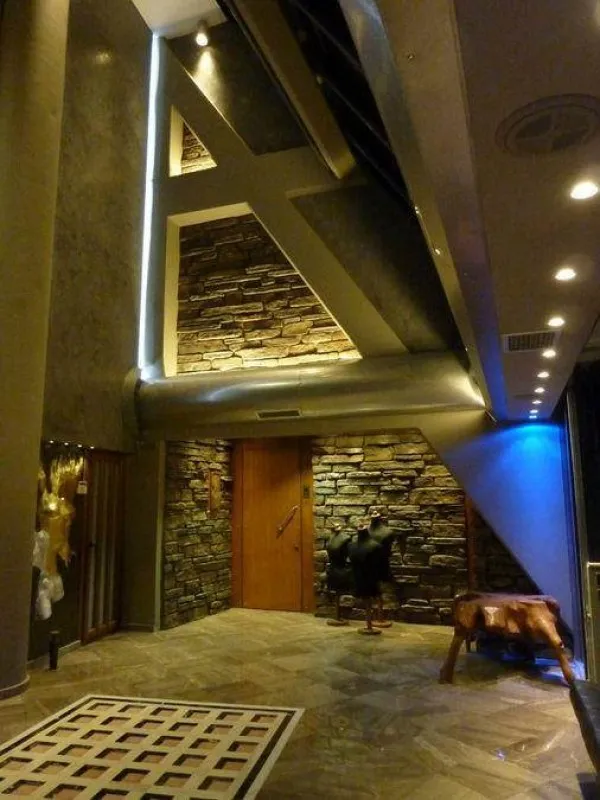 Esik - Office Space with Sea View in Thessaloniki Centre