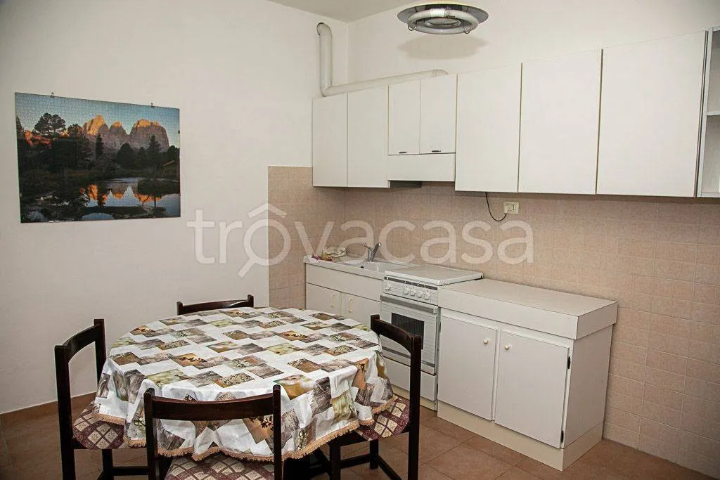 Sala da pranzo - Duplex Villa with Garden in Fermignano