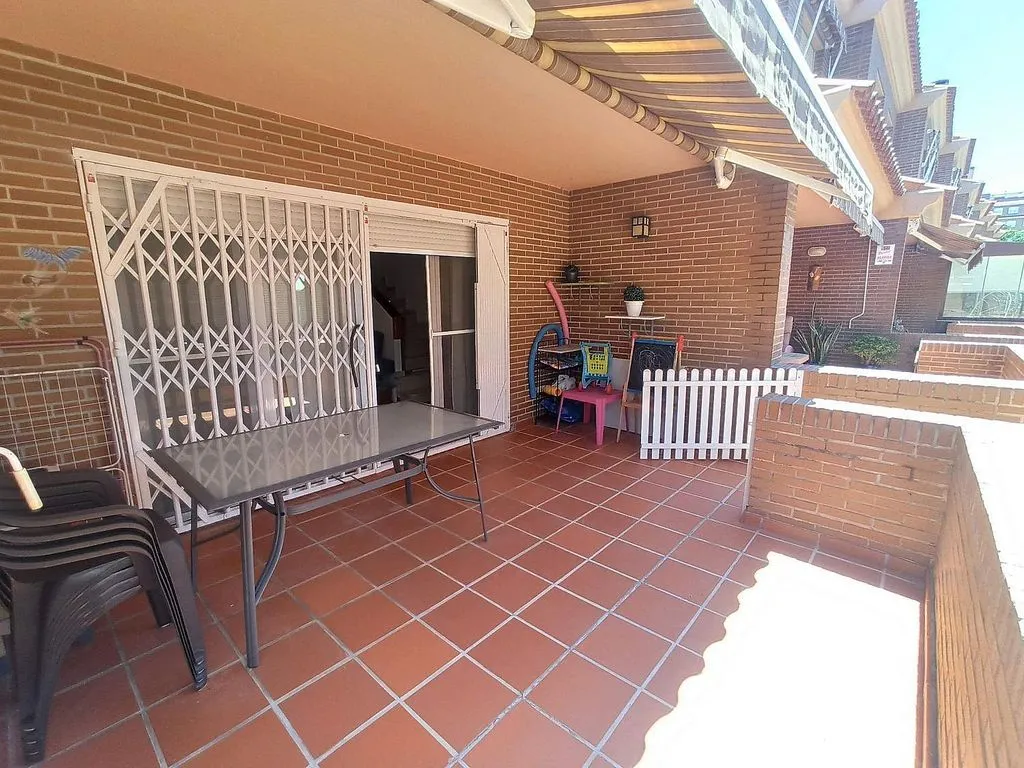Terrasse - Semi-Detached House with Pool in Los Girasoles