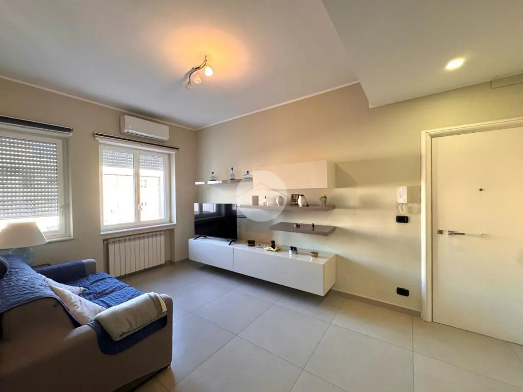 Soggiorno - Luxury Flat with Balcony in Naples