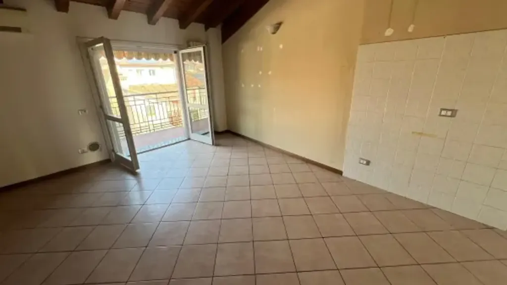 Séjour - Penthouse with Balcony in Romano di Lombardia