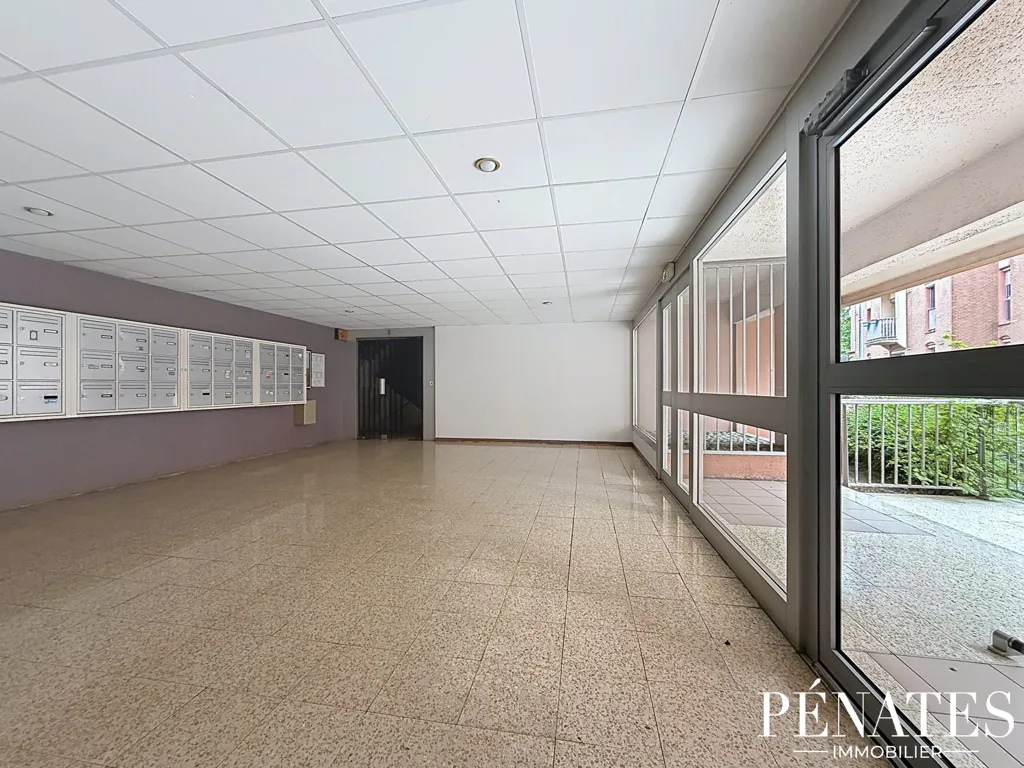 Hallway - Meubled 2-Bedroom Apartment in Rouen