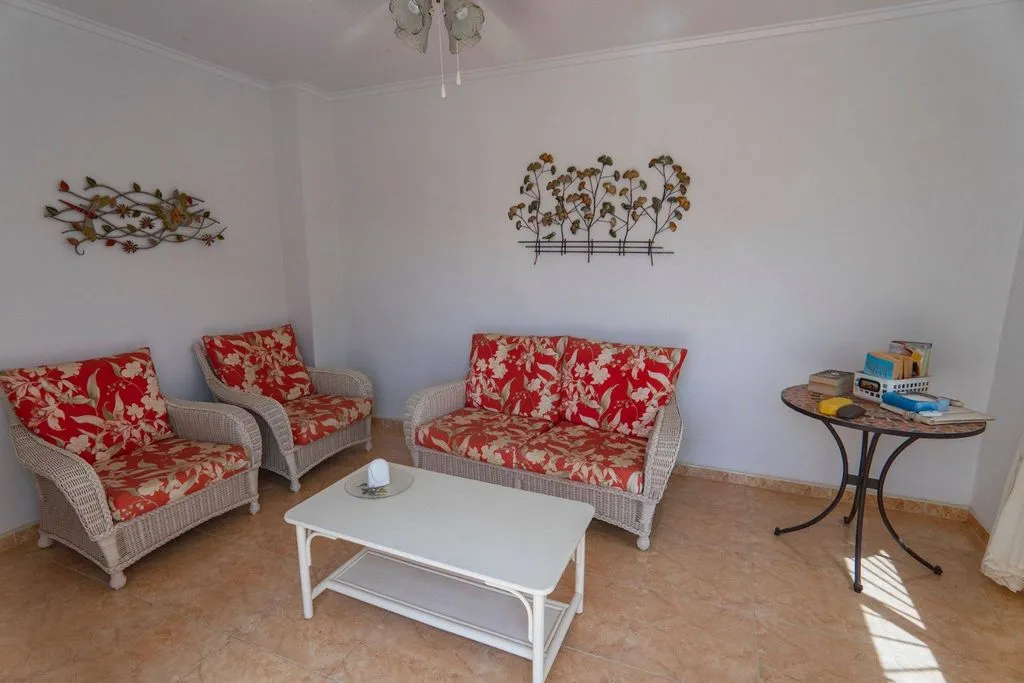 Elutuba - 4-Bedroom Villa with Pool in Ciudad Quesada