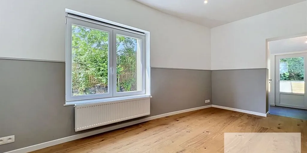Pièces - Maison rénovée avec terrasse à Baisy-Thy