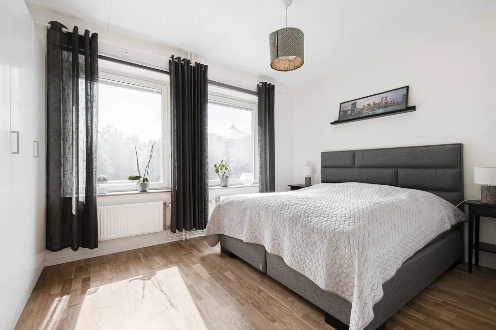 Magamistoad - Open-Plan Flat with Balcony in Central Kallhäll