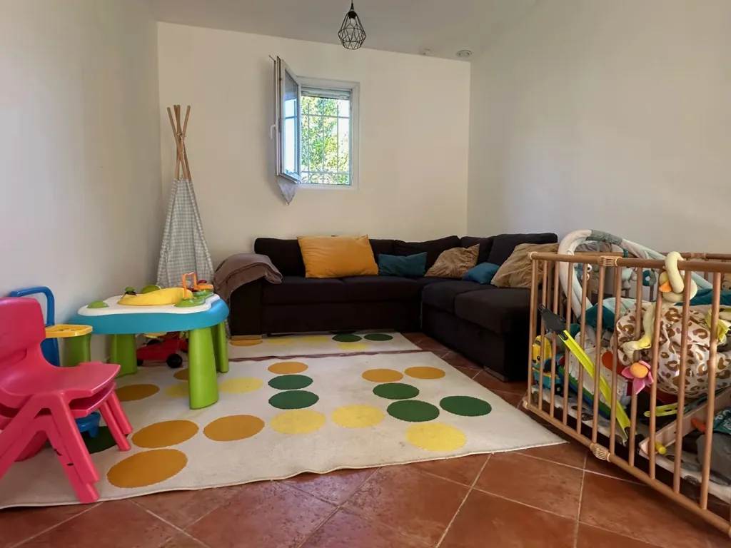 Detached 6-Bed House with Pool in Saint-Sulpice-La-Pointe