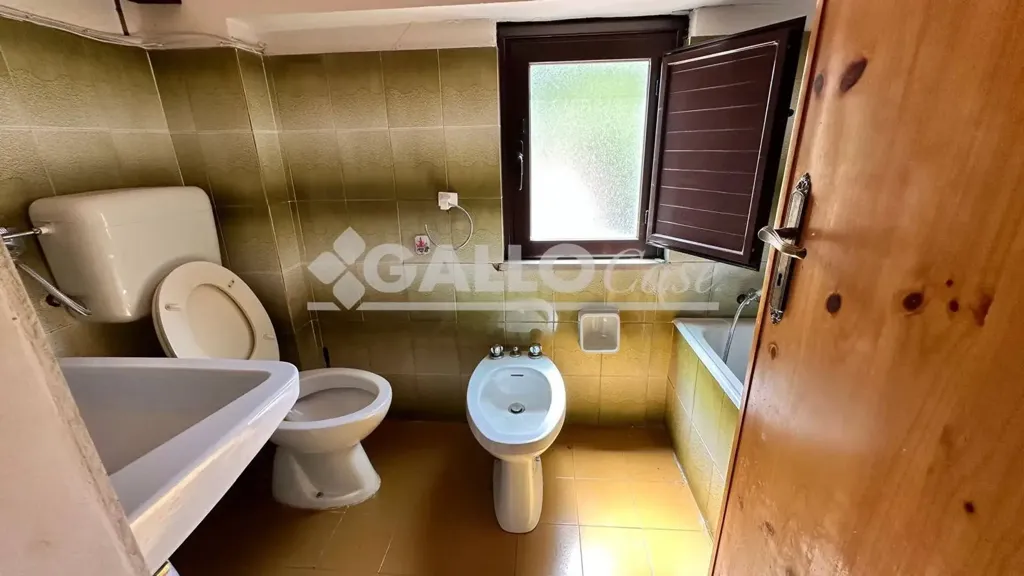 Bathrooms - Villa with Multiple Apartments near Camigliatello Silano