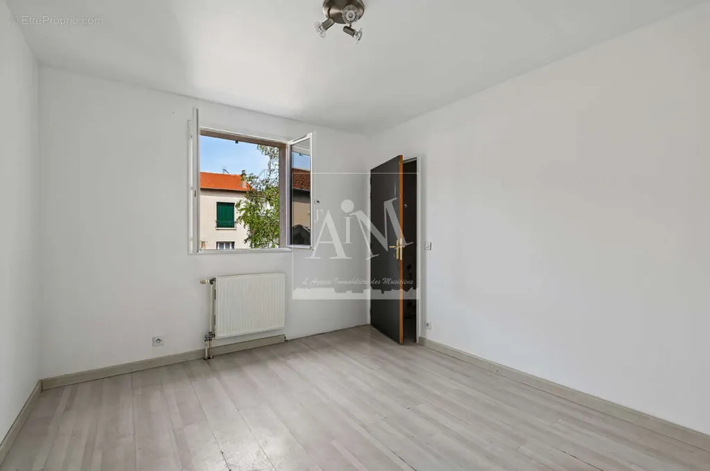 Maison 8 pièces à Nanterre